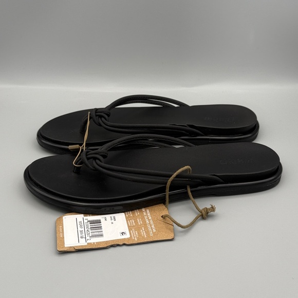 NWT OluKai ‘aka Sandals, in Black - Picture 8 of 14